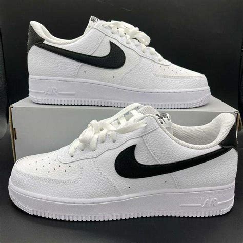 air force mit schwarzen nike zeichen|Nike Air Force 1 zalando.